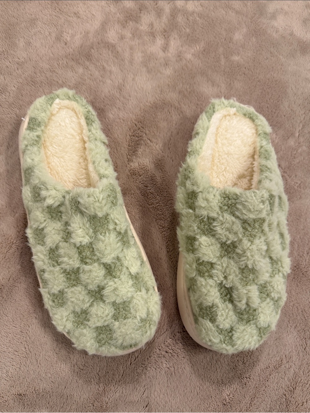 NEW | Cozy Women's Fuzzy Slip-On Slippers in Sage Green